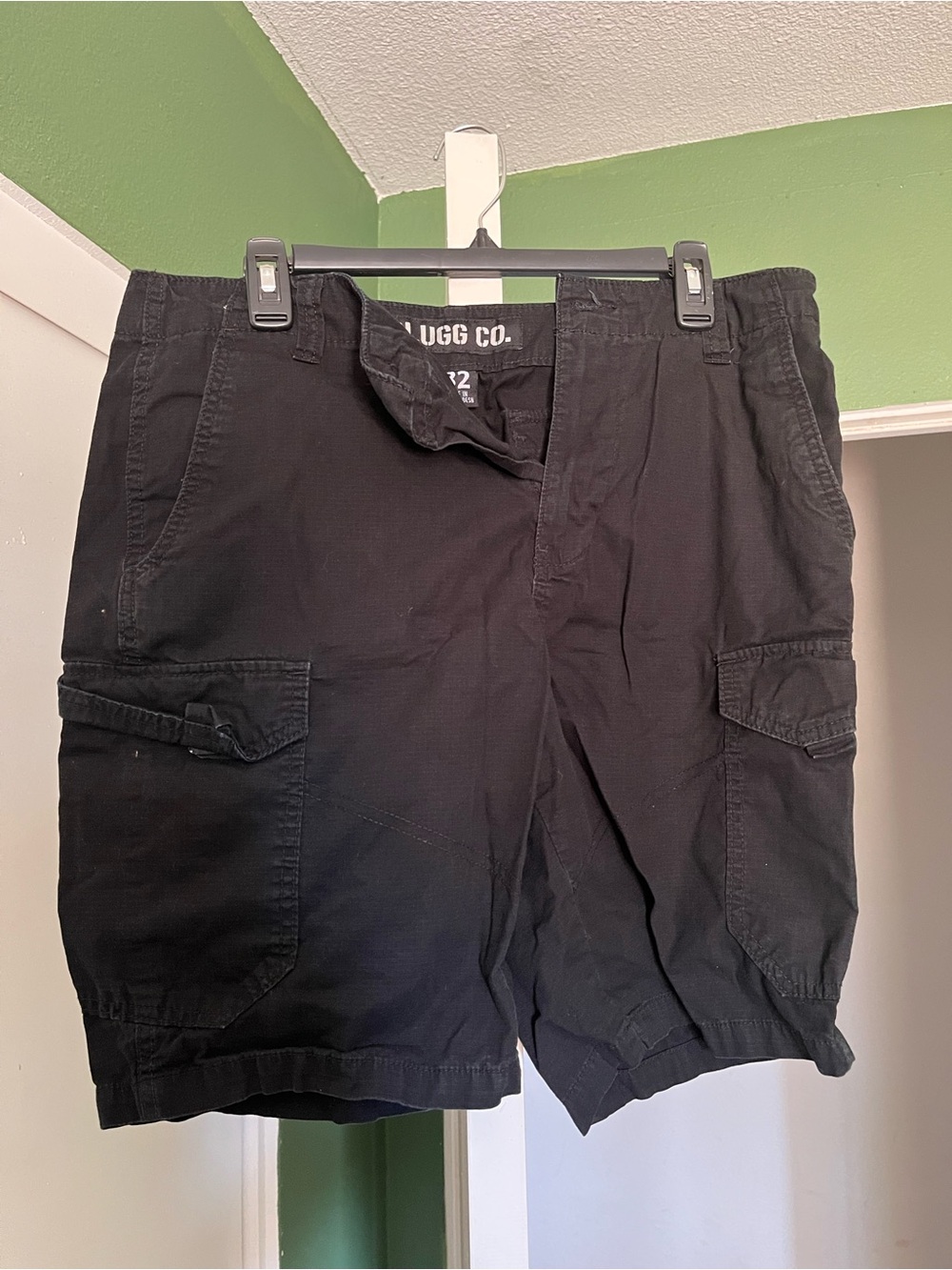 Plugg Black Men's Cargo Shorts